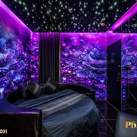 Pharaon Hotel 2-3
